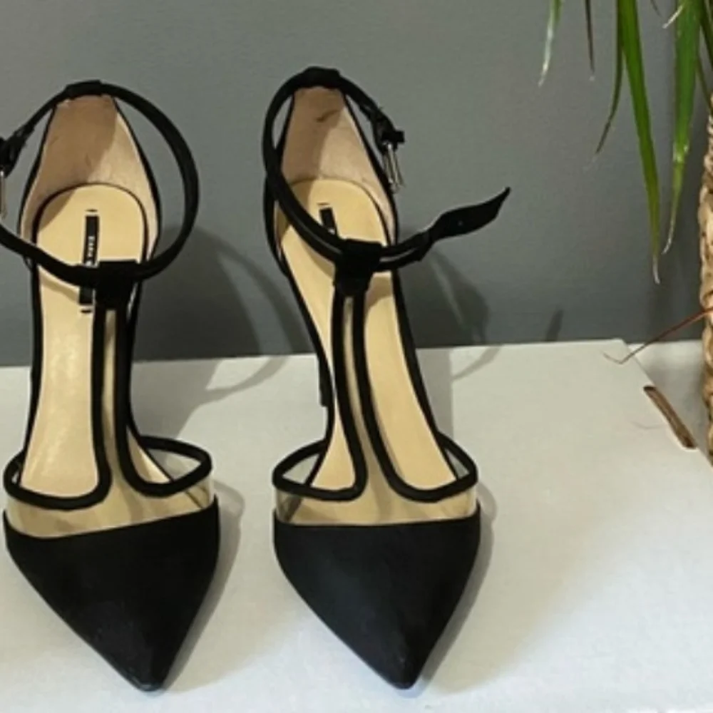 Zara Vinyl Court Shoe - Picture 4 of 4